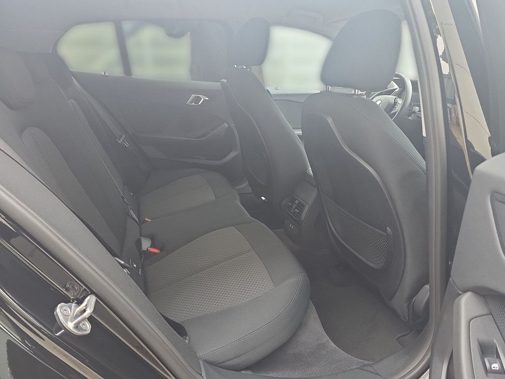 BMW 118 2022