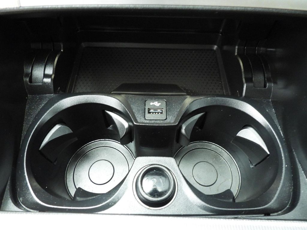 BMW 318 2021