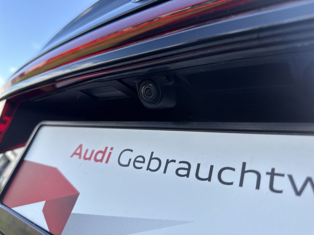 Audi A8 2023
