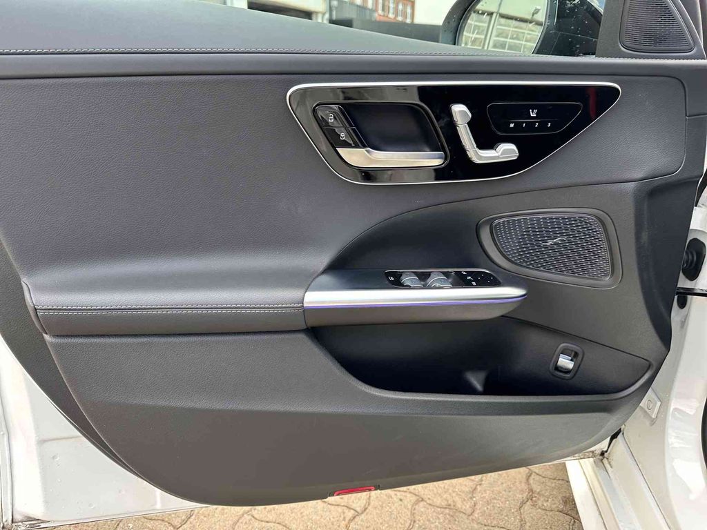 Mercedes-Benz C 220 2025