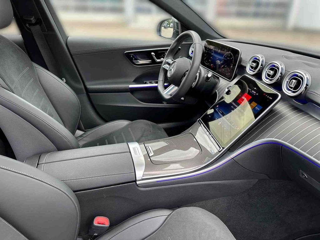 Mercedes-Benz C 220 2025