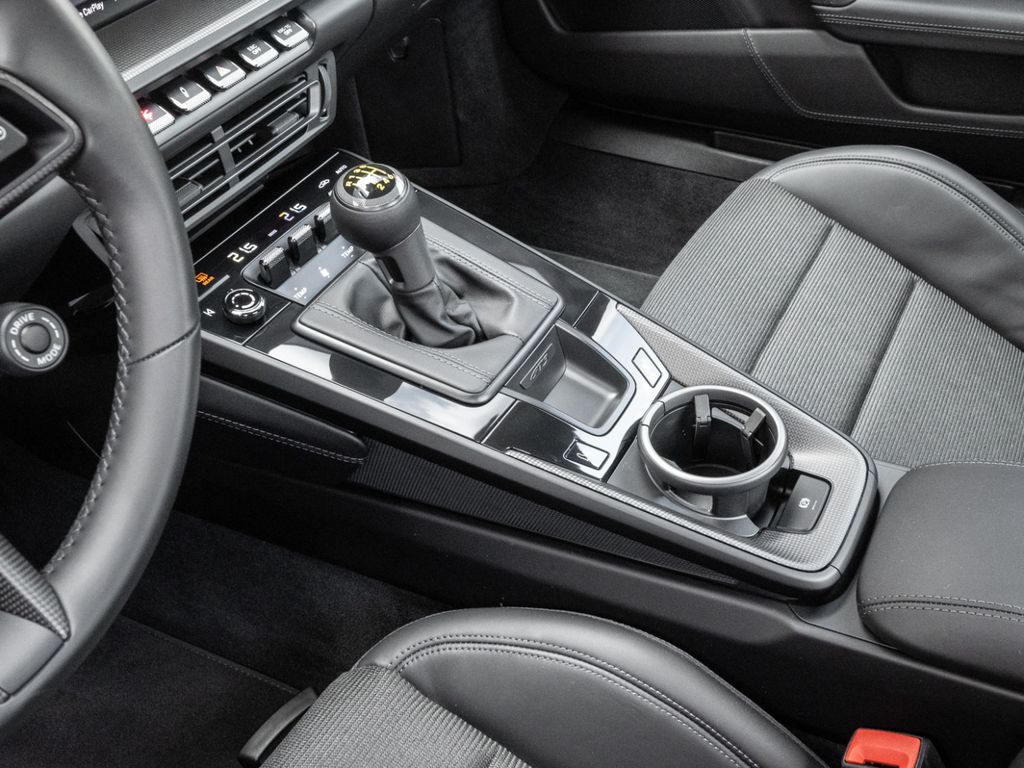 Porsche 992 2022
