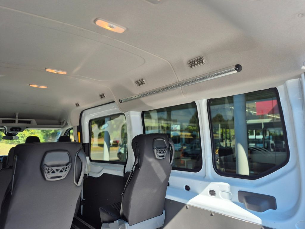 Ford Transit 2024
