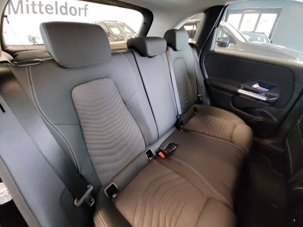 Mercedes-Benz B 250 2024