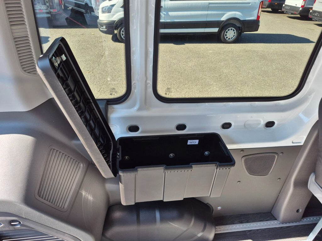 Ford Transit 2024
