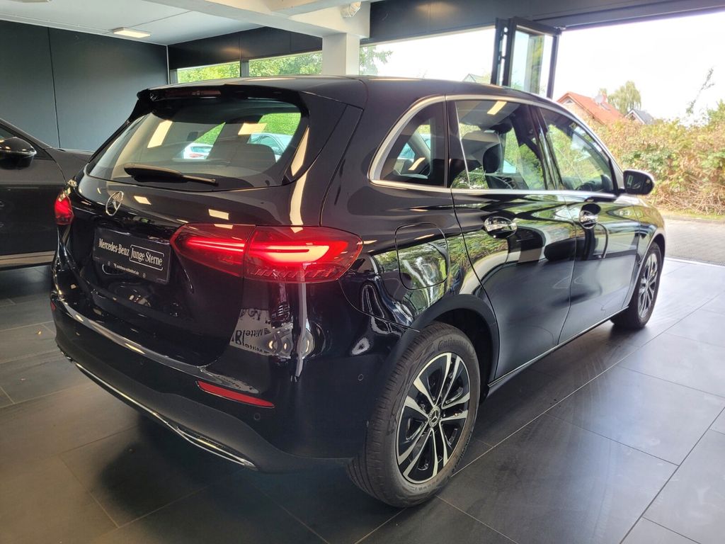 Mercedes-Benz B 250 2024