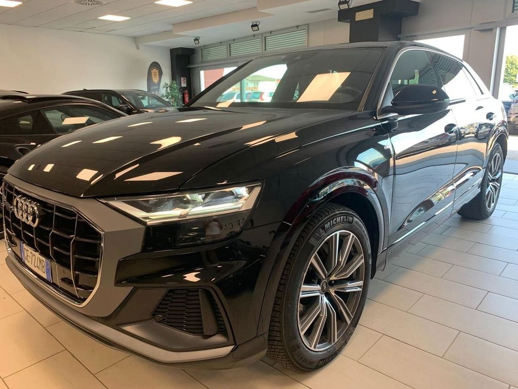 Audi Q8 2021