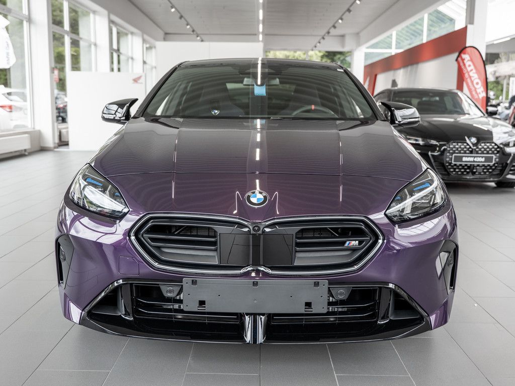 BMW M235