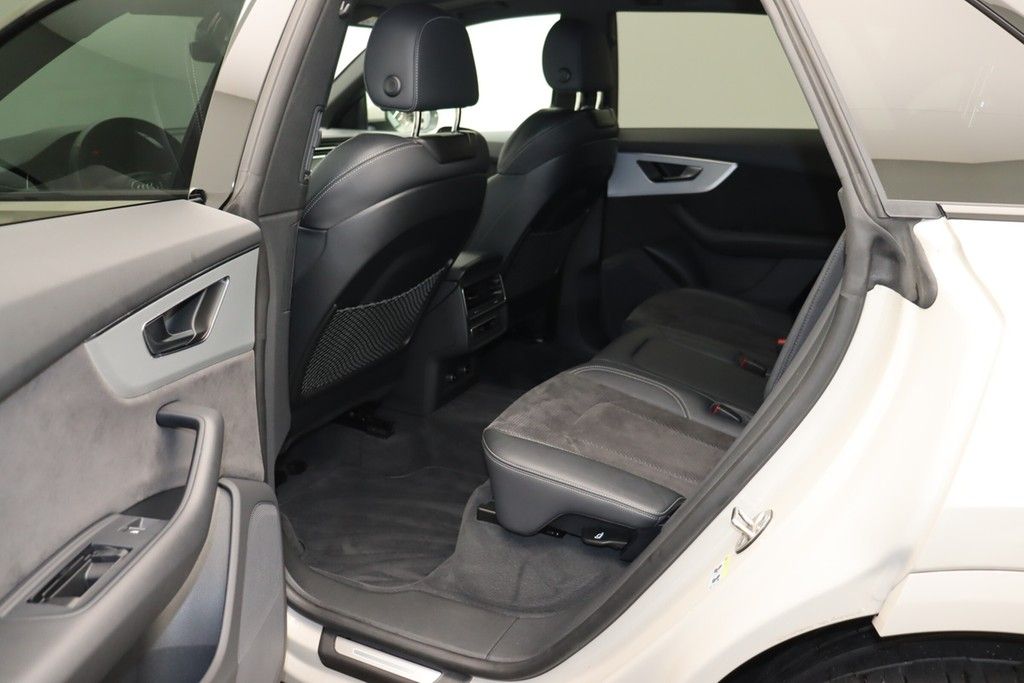 Audi Q8 2021