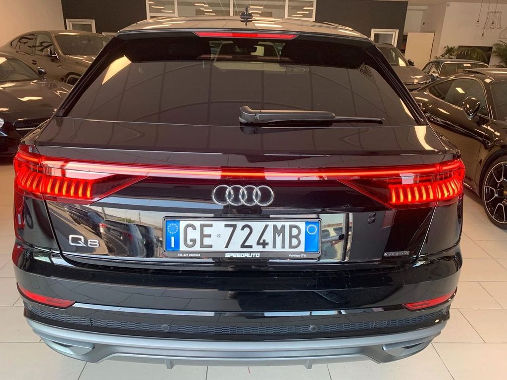 Audi Q8 2021