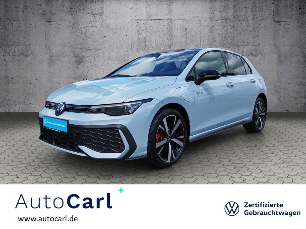 Volkswagen Golf 2025
