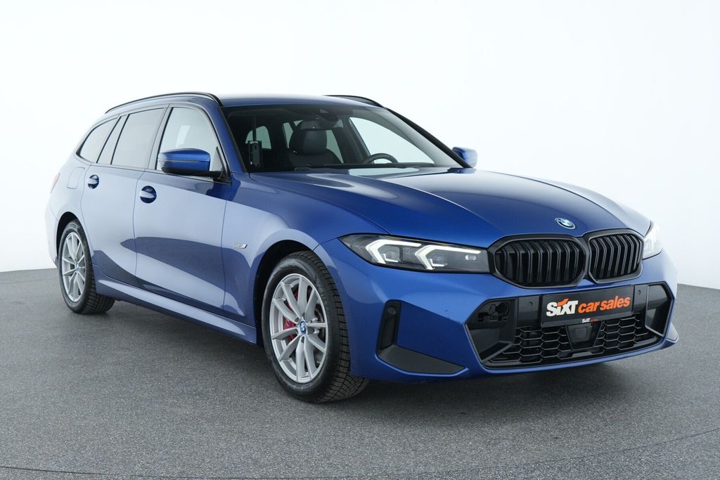 BMW 330 2022
