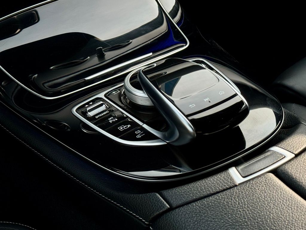 Mercedes-Benz E 300 2019