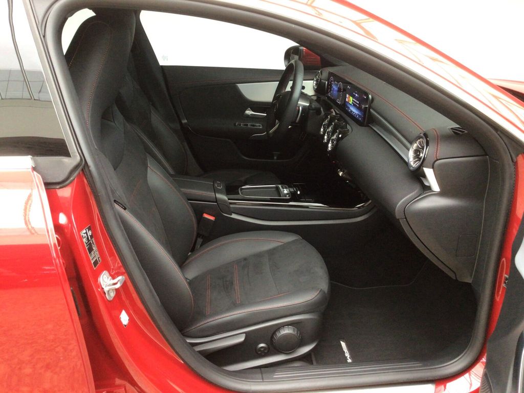 Mercedes-Benz CLA 250 2024