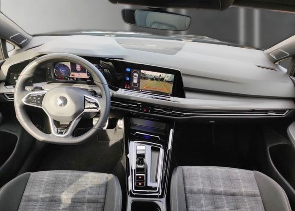 Volkswagen Golf 2023