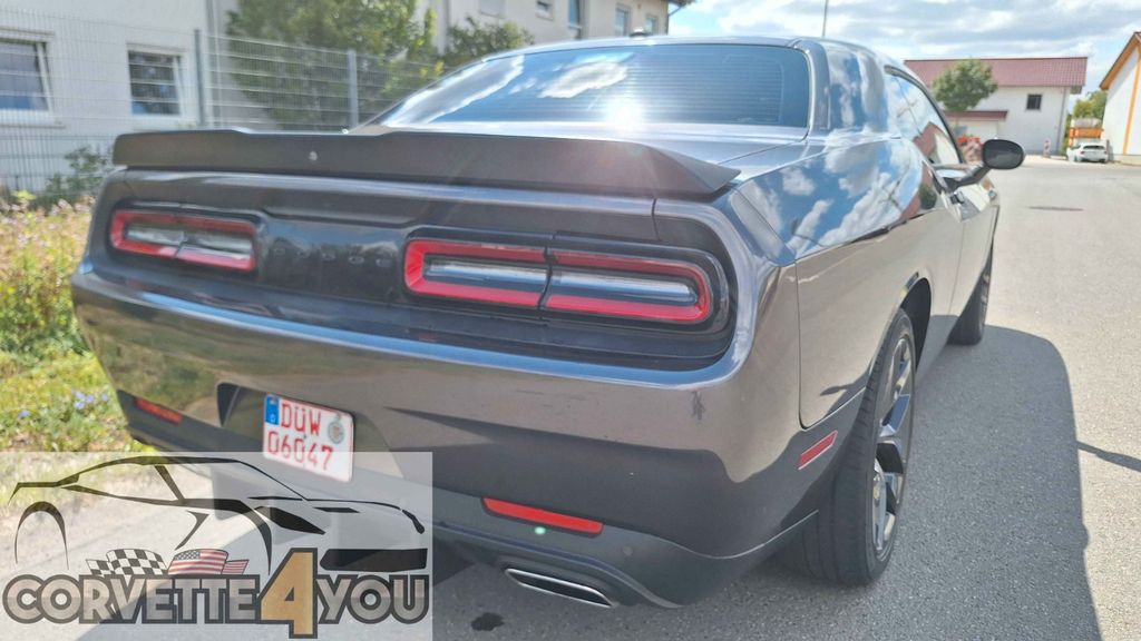 Dodge Challenger 2021
