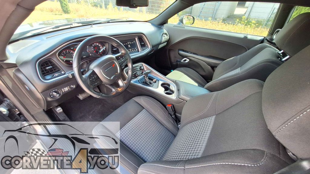 Dodge Challenger 2021