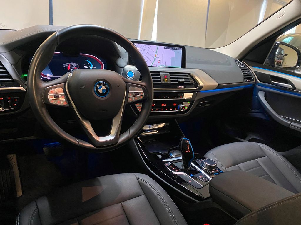 BMW iX3 2021