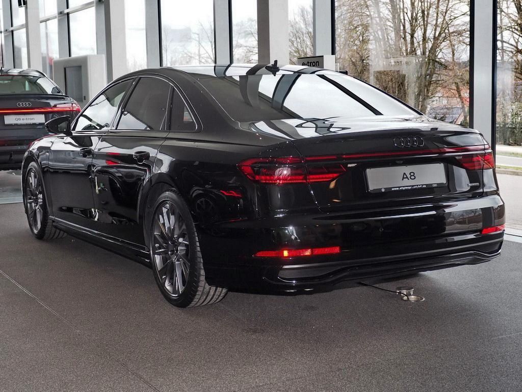 Audi A8 2025