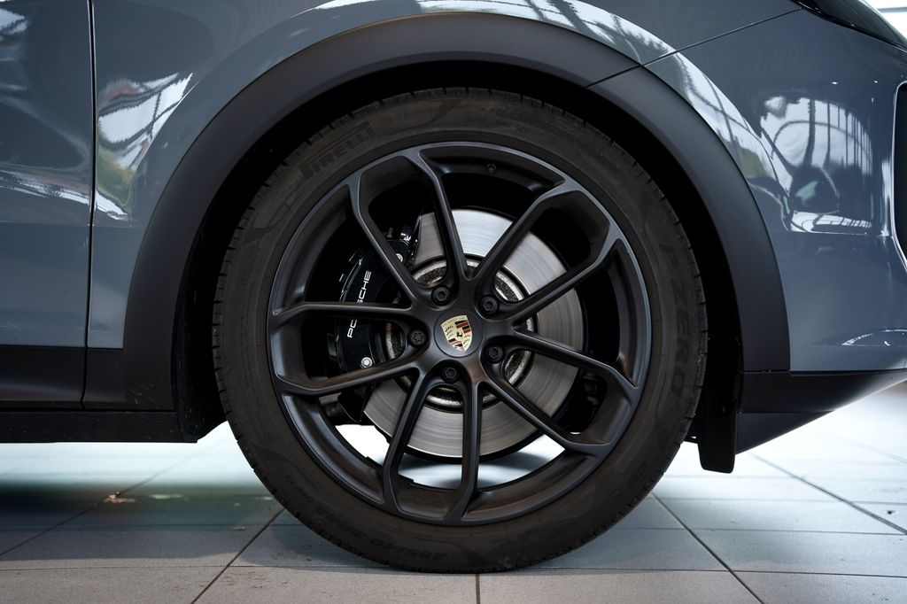 Porsche Cayenne 2024