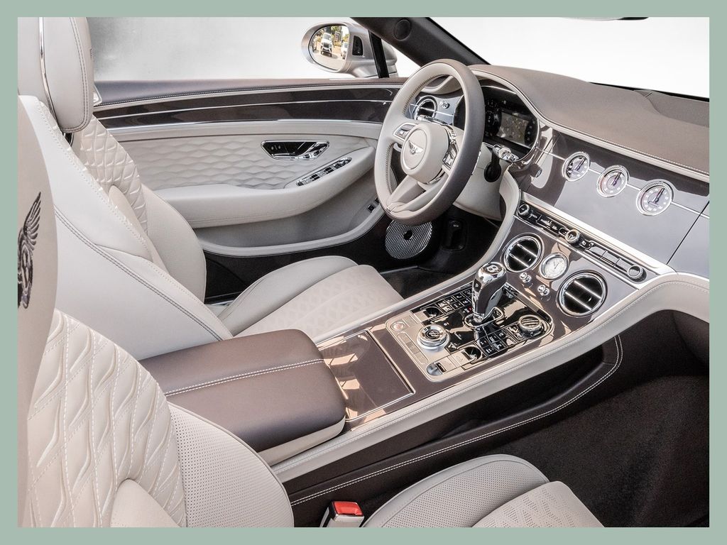 Bentley Continental GTC 2025