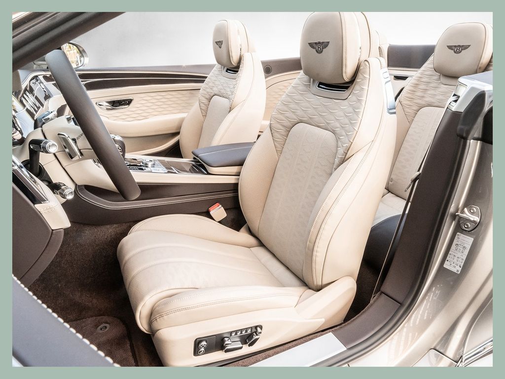 Bentley Continental GTC 2025