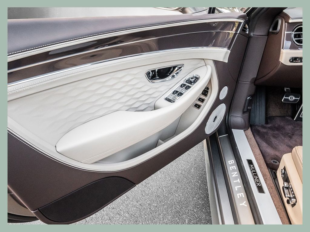 Bentley Continental GTC 2025