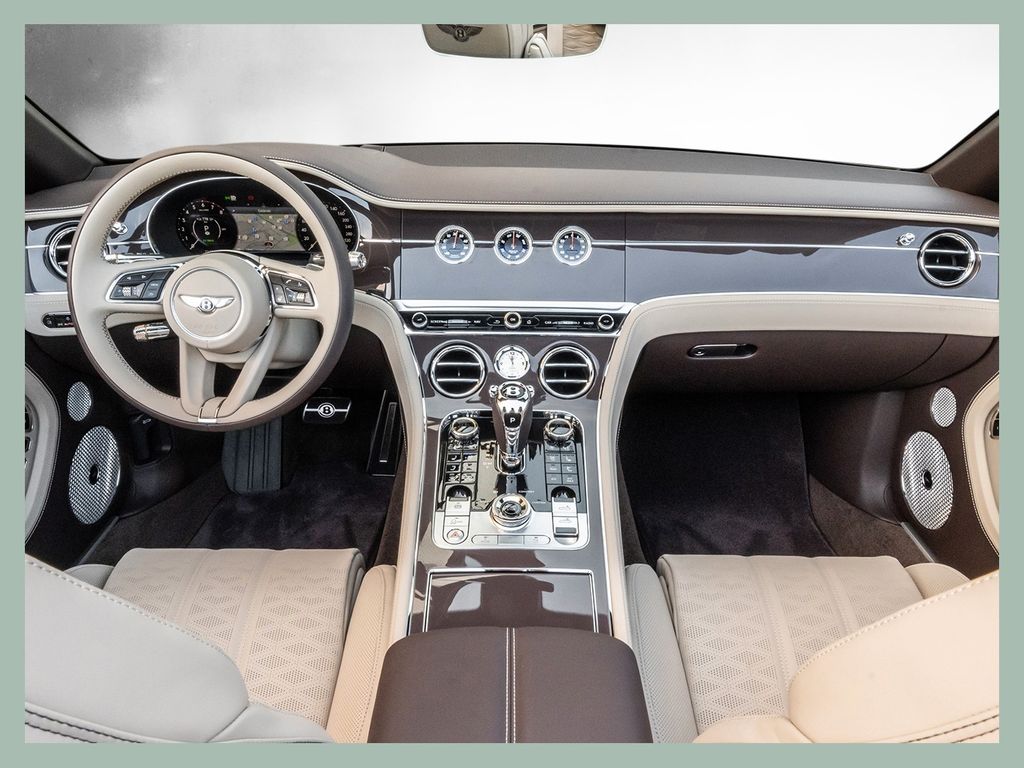 Bentley Continental GTC 2025