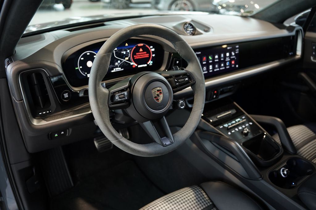 Porsche Cayenne 2024