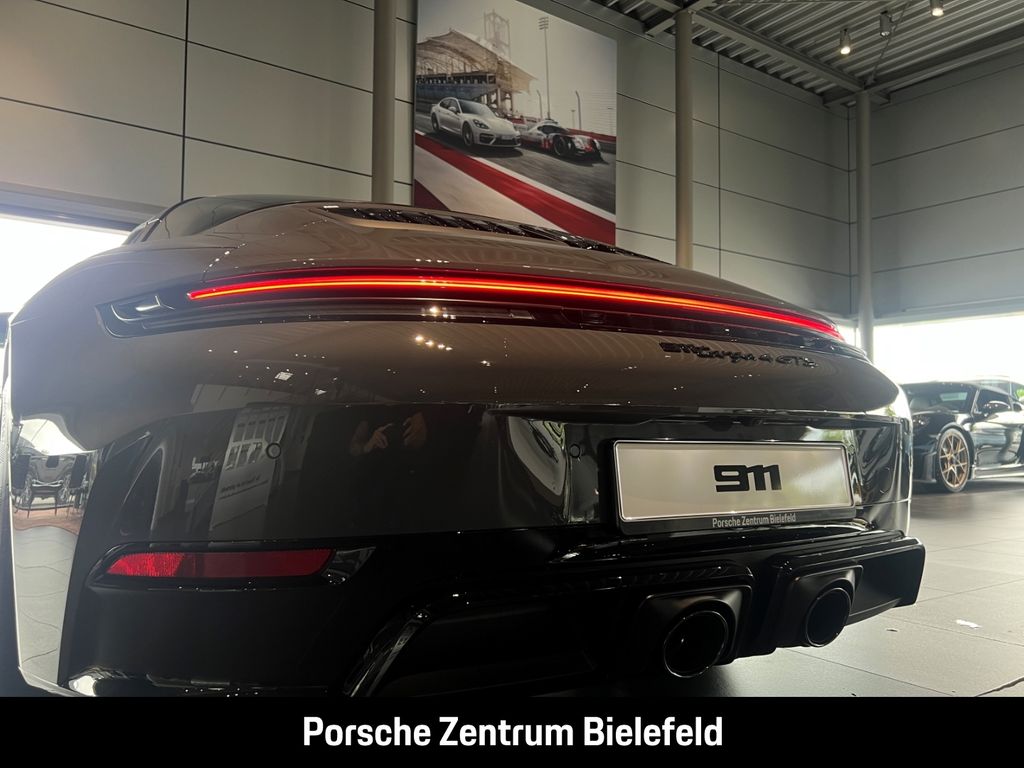 Porsche 992 2025