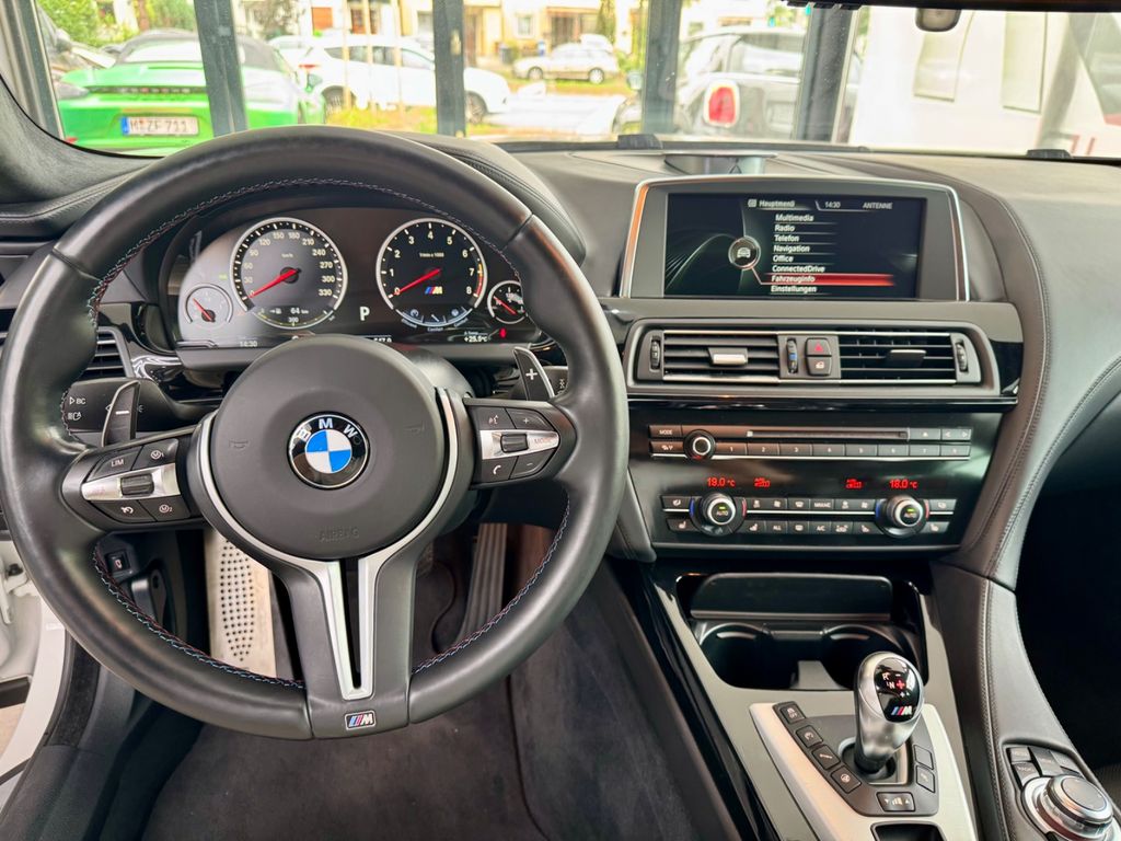 BMW M6 2013