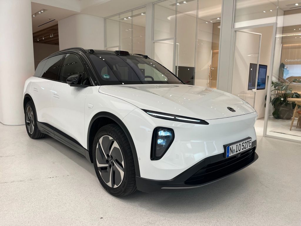 NIO EL6 2023