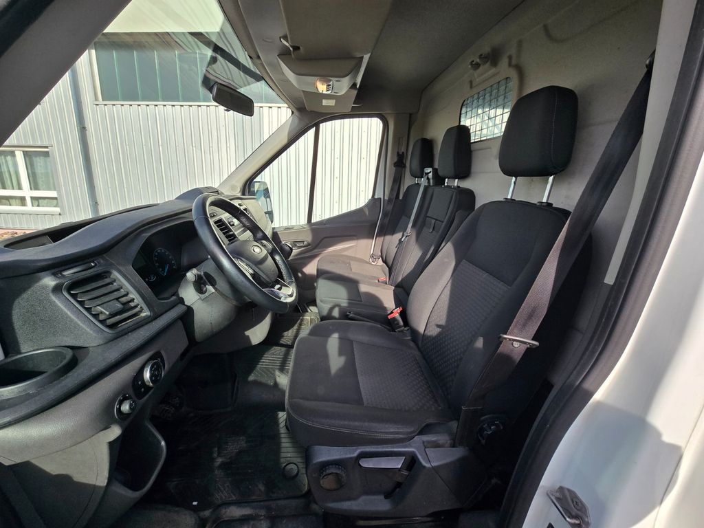 Ford Transit 2021
