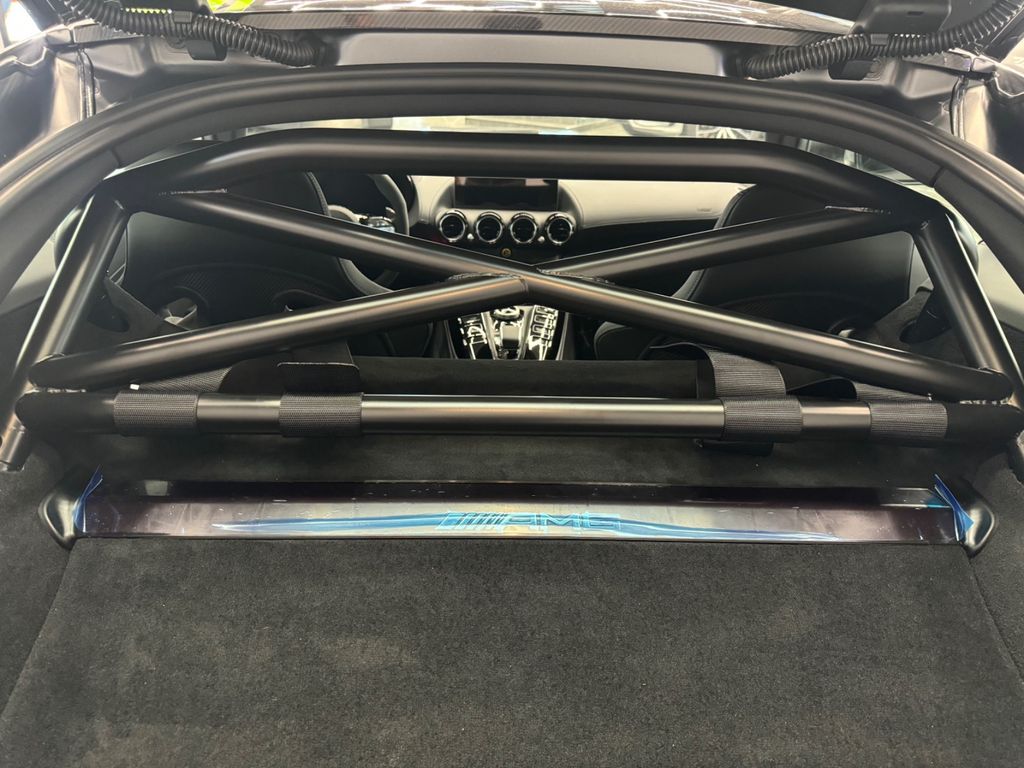 Mercedes-Benz AMG GT R