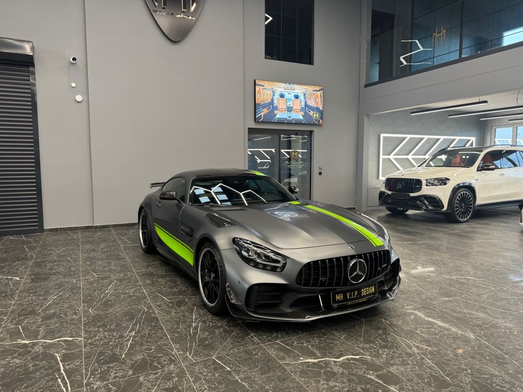Mercedes-Benz AMG GT R