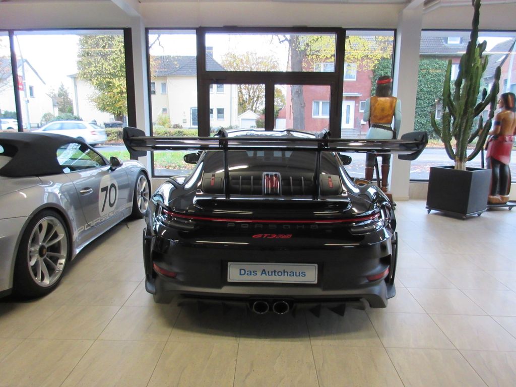 Porsche 992 2023