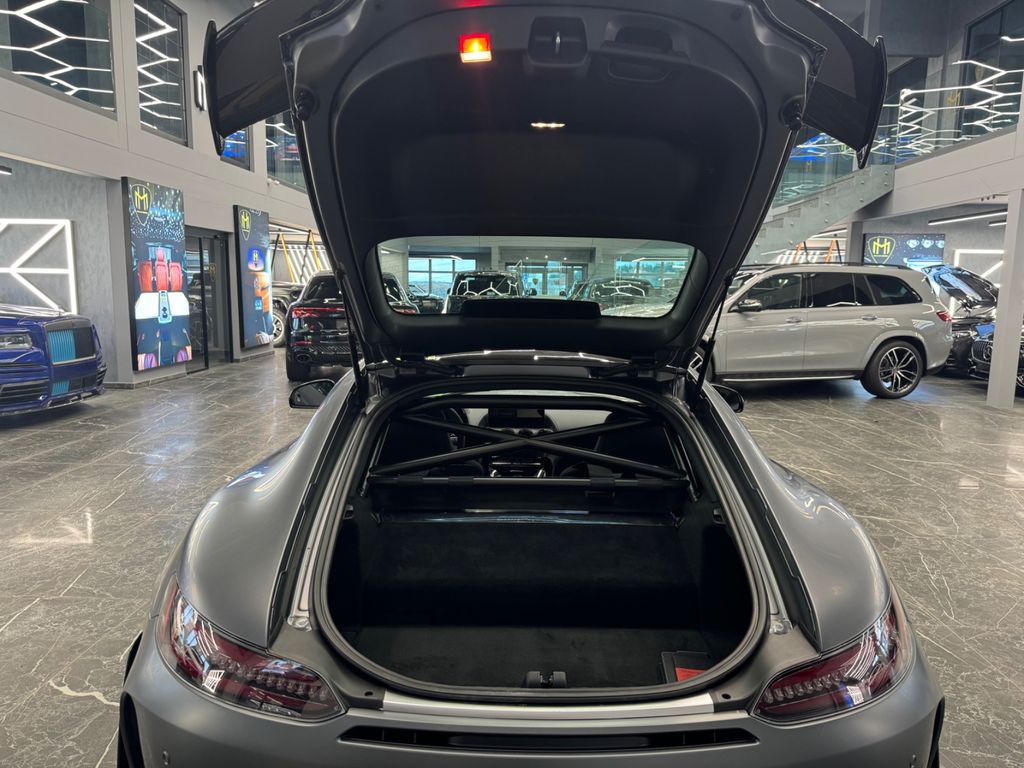 Mercedes-Benz AMG GT R