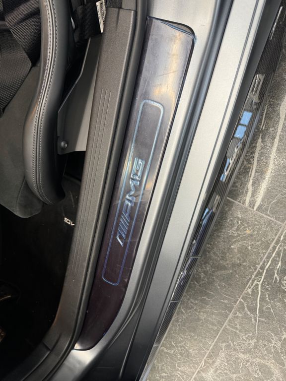 Mercedes-Benz AMG GT R