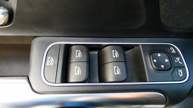 Mercedes-Benz GLA 200 2024