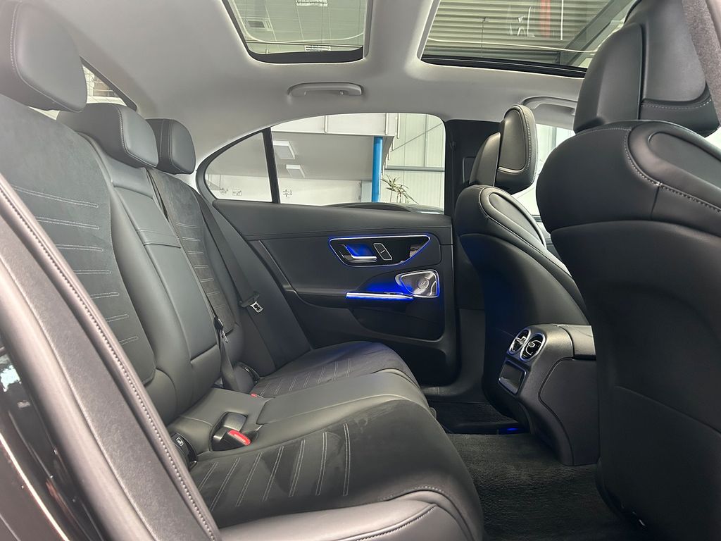 Mercedes-Benz C 300 2024