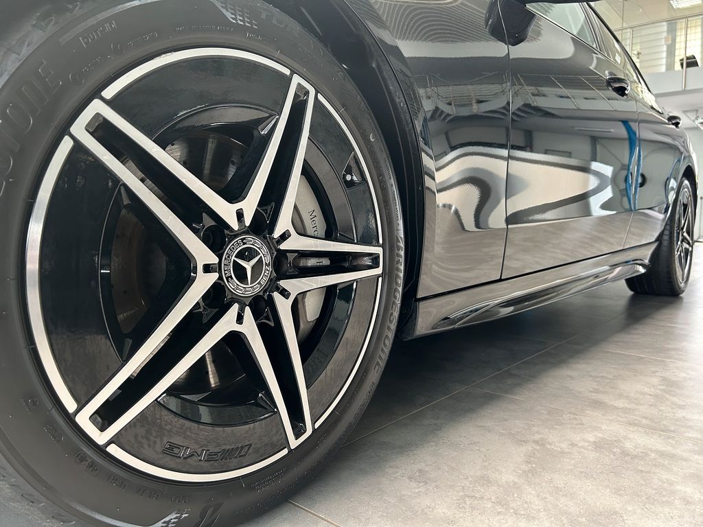 Mercedes-Benz C 300 2024