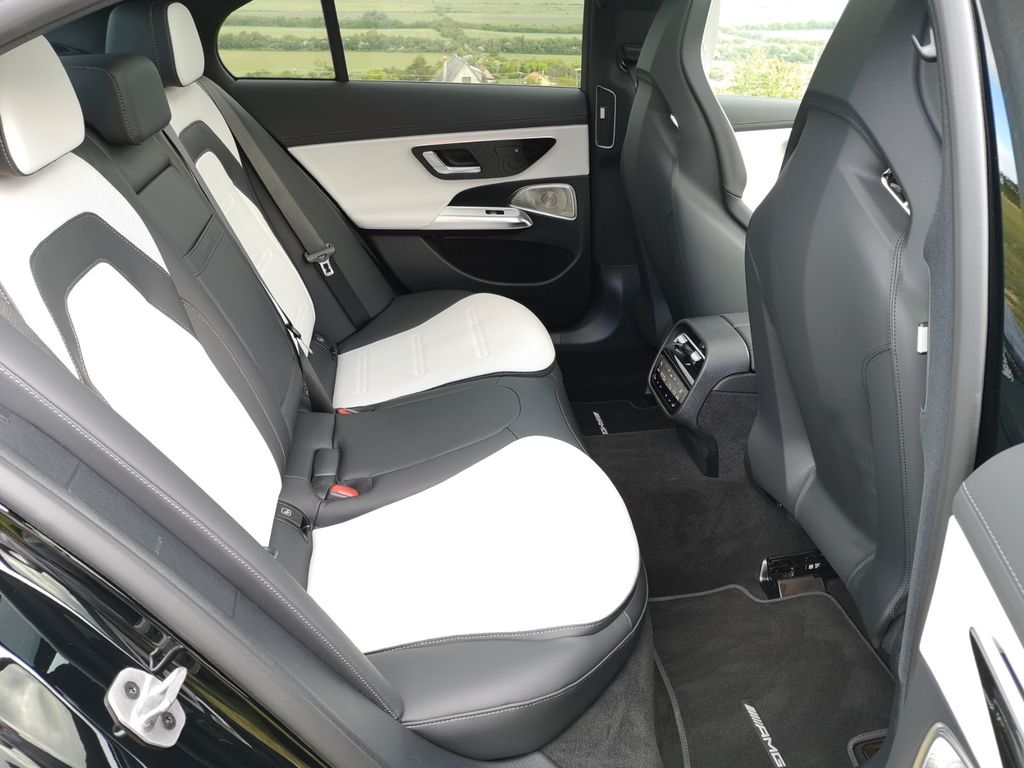 Mercedes-Benz E 53 AMG 2025