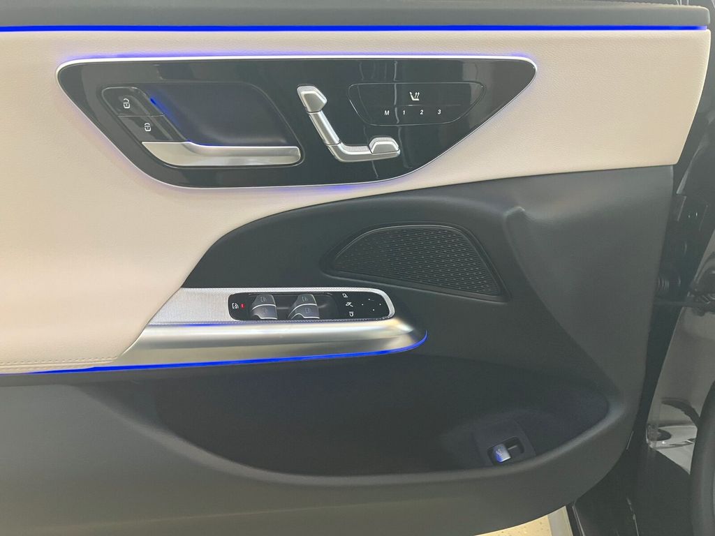 Mercedes-Benz E 300 2024