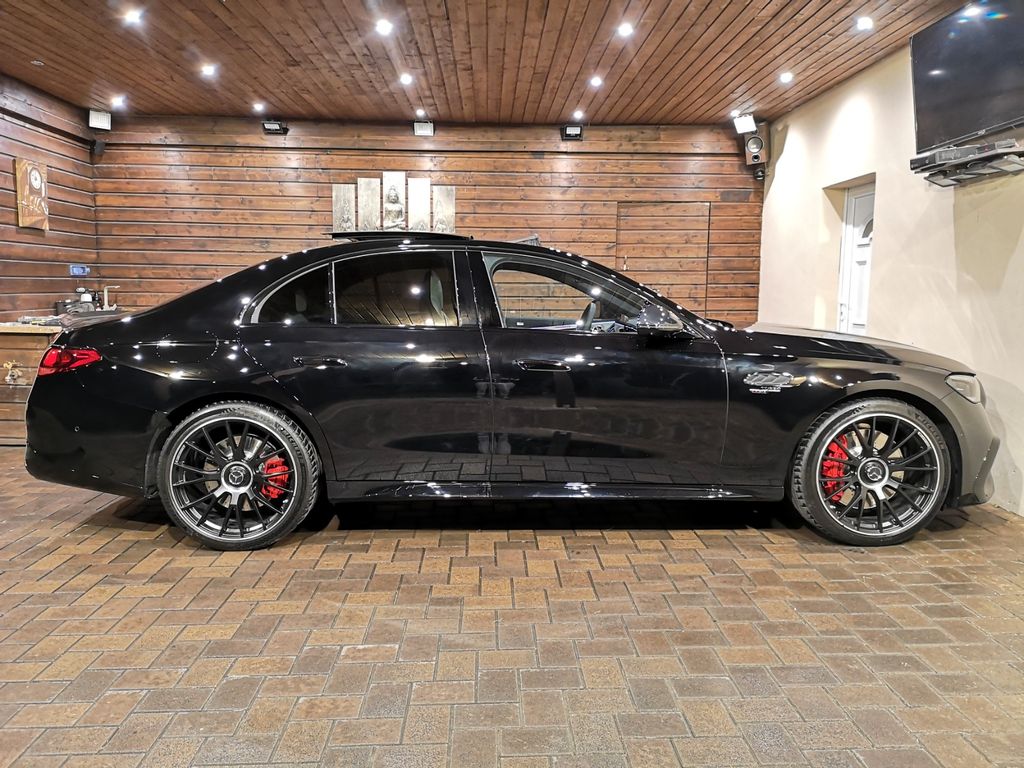 Mercedes-Benz E 53 AMG 2025