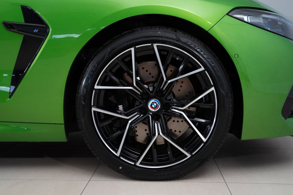 BMW M8 2022