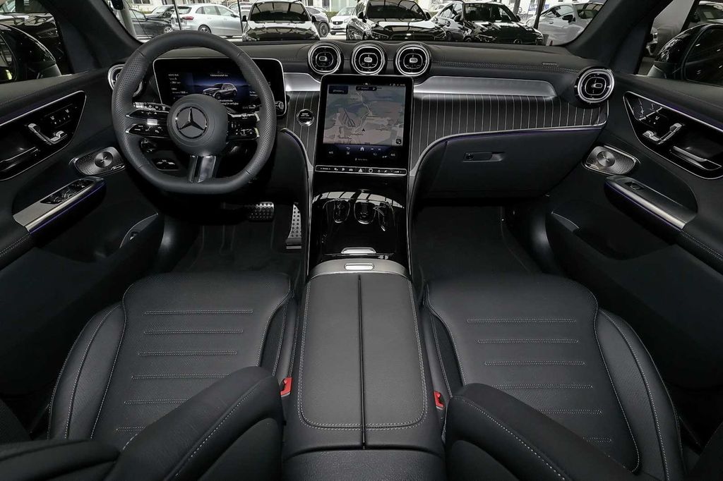 Mercedes-Benz GLC 300 2025