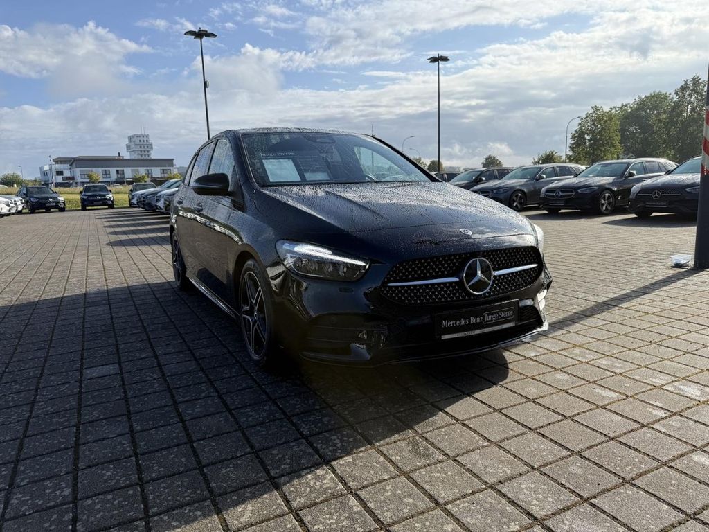 Mercedes-Benz B 220 2024