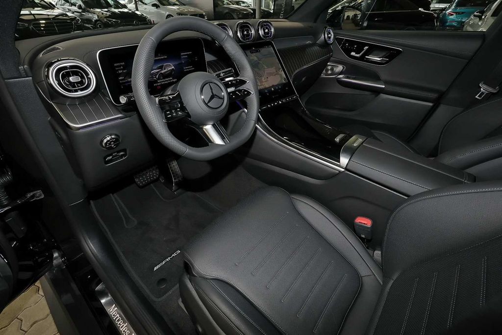 Mercedes-Benz GLC 300 2025