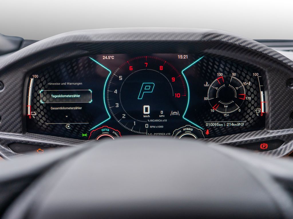 Lamborghini Revuelto 2024