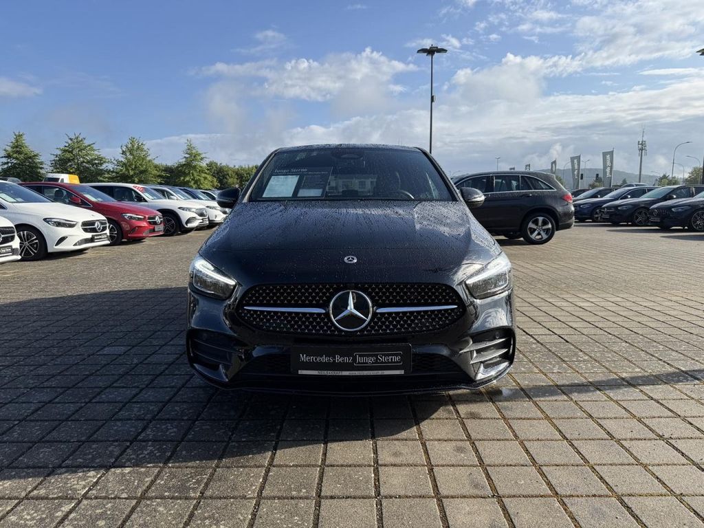 Mercedes-Benz B 220 2024